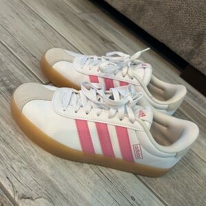 Adidas women’s court 3.0
